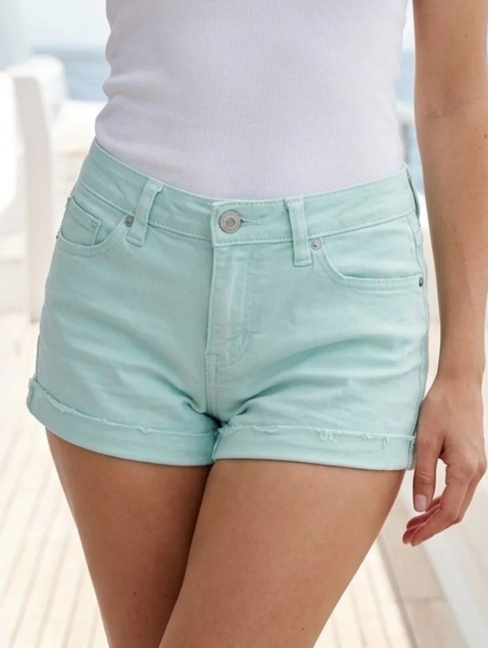 LC Lauren Conrad Aqua Blue Frayed Denim Shorts Size 8 Hot Girl Summer Stretchy